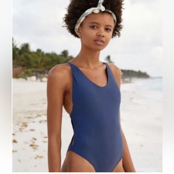 Aerie Swim One Piece High Leg Side Cut Out One Piece Swimsuit S Blue Low Back - Picture 1 of 12